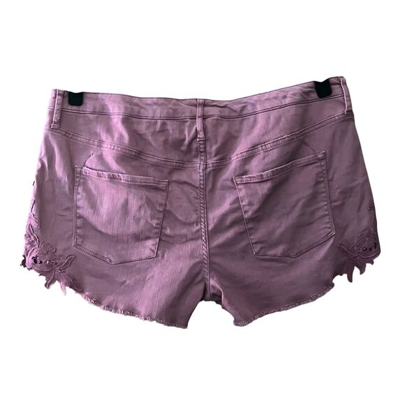 Mossimo high rise cut out floral lace insert cut off jean shorts - Picture 3 of 10